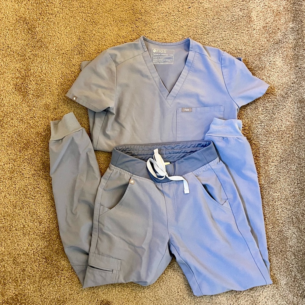 Light blue Figs scrub set
